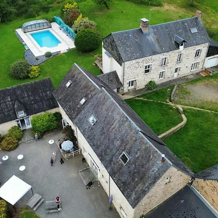 Domaine De Cantelou 3*