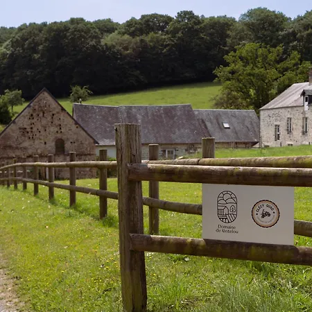 Domaine De Cantelou بيت ضيافة